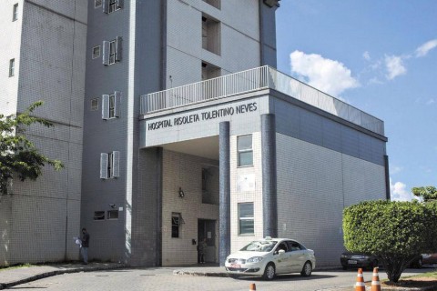 Homem é baleado na cabeça após discussão no trânsito e volta dirigindo para casa em BH