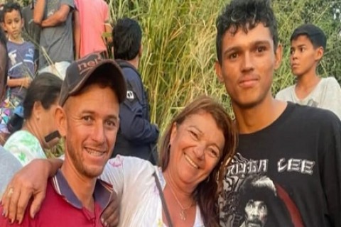 EM MATA GRANDE - Mulher é Resgatada por Rapel pelos Bombeiros Após Ficar Presa em Penhasco no Sertão