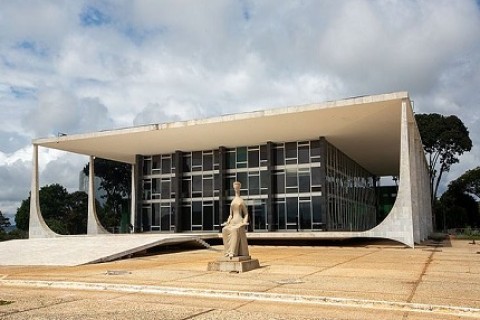 Decisão sobre ampliação do foro privilegiado é adiada pelo STF