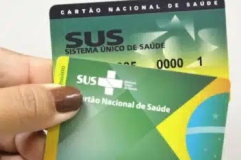 Casal de Idosos Assaltado em Barbacena: Pijama, Óculos de Grau e Cartão do SUS são Roubados