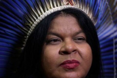Ministério dos Povos Indígenas desembolsa mais de R$ 76 mil para bancar viagens de amigo de Guajajara