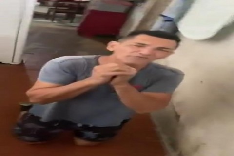 VÍDEOS: Pai Flagra homem Abusando de Criança de 5 Anos em Manaus