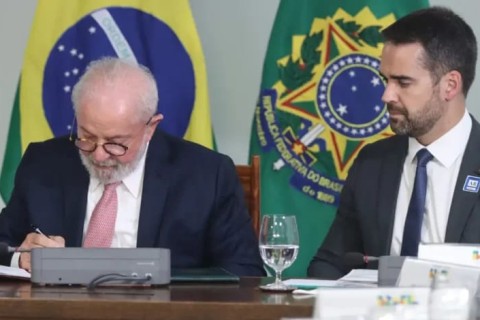 Lula promete novo auxílio ao Rio Grande do Sul, mas ainda deve verba emergencial de 2023