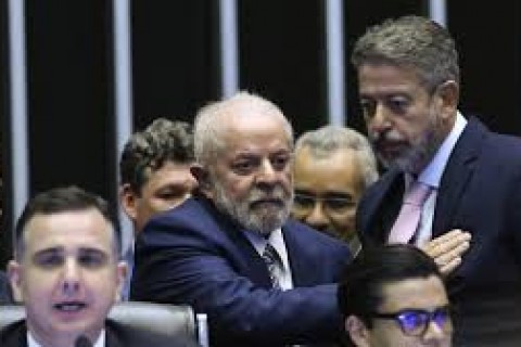 Governo Manobra para Adiar Votação do PL do Aborto em Acordo com Lira