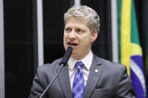 Marcel van Hattem: “Seu governo, Lula, é de fake news”