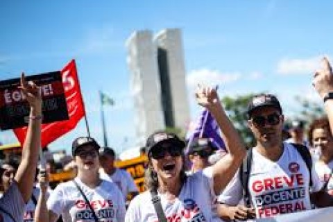 Fim da Greve nas Instituições Federais: Uma Vitória Amarga?