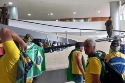 GSI do governo Lula impõe sigilo a servidores investigados pelo 8 de Janeiro