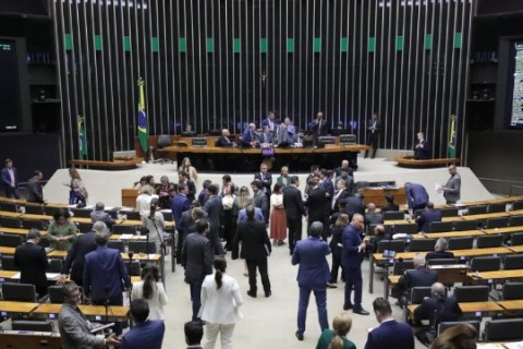 Governo se Mobiliza para Manter Vetos em Votação Remota no Congresso