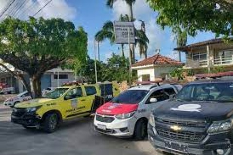 EM MARAGOGI - Polícia Militar enfrenta tiroteio com suspeitos de tráfico no Alto da Barra Grande