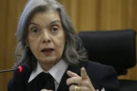 A Polêmica do Voto nas Prisões: Entre Direitos e Riscos