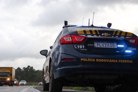 Menina de 11 anos deixa SP sozinha e é resgatada pela PRF na Bahia