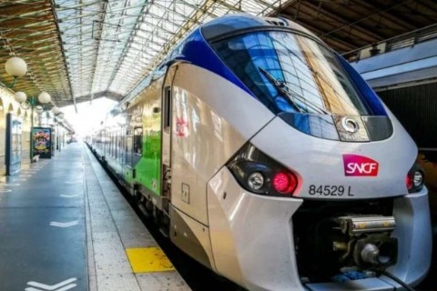 Ataques Coordenados Afetam Rede Ferroviária de Paris Antes da Abertura das Olimpíadas
