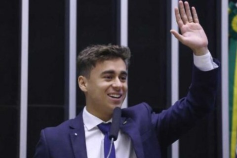 Nikolas Ferreira Responde Jornalista e Defende Conservadorismo: A Importância de Defender a Verdade