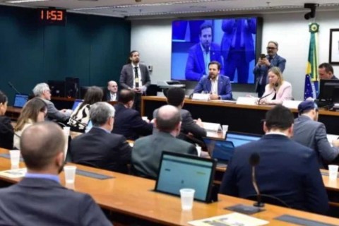 Proposta de Cadastro de CPF para Redes Sociais: Caminho para Controle ou Ataque à Liberdade?