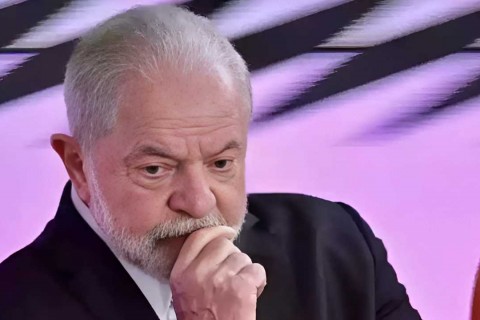 Lula ignora apelo para aplicar no RS lei implantada por Bolsonaro que salvou 11 milhões de empregos na pandemia