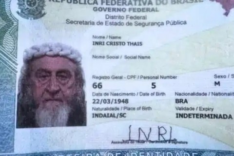 Homem que se diz Jesus reencarnado usa lei federal para mudar próprio nome; Entenda