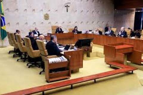 STF Retoma Julgamento sobre Descriminalização da Maconha: Uma Ameaça ao Estado de Direito?