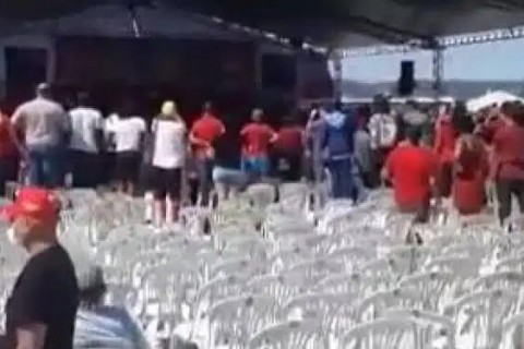 Fiasco: Evento de Lula em Campo Grande é fracasso de público; veja vídeo